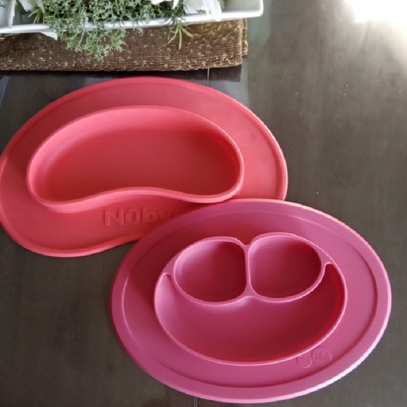 Nuby Other - Nuby Silicone Meal Baby Plates